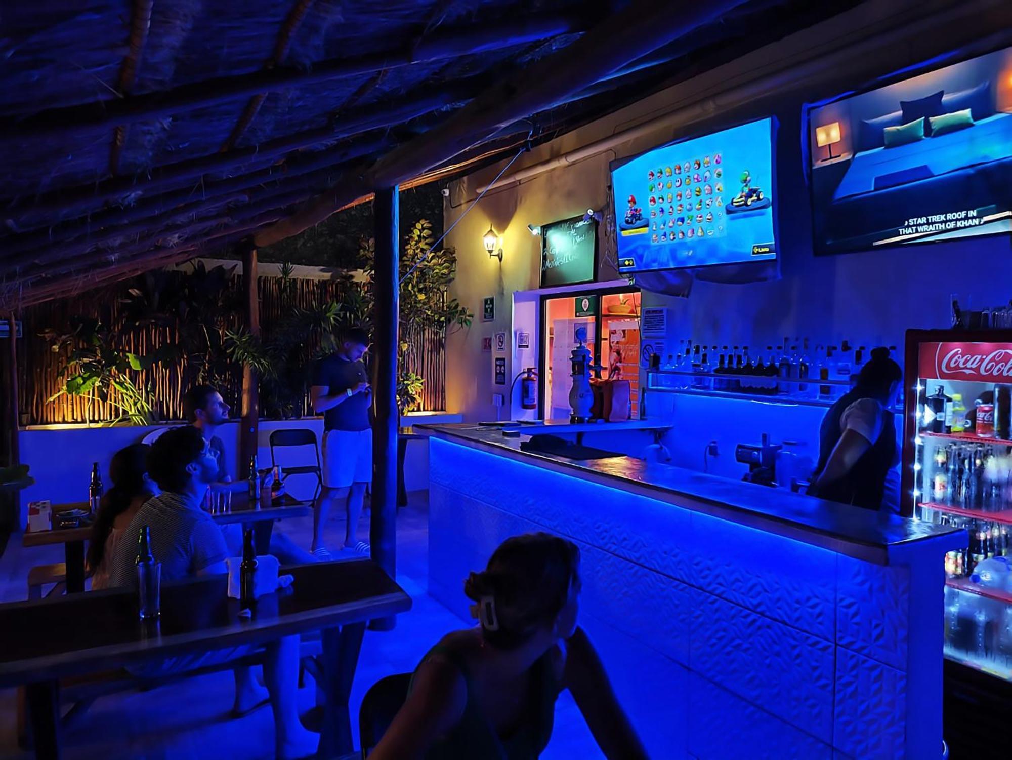 New Friends Hostel & Bar Adults Only Valladolid  Buitenkant foto